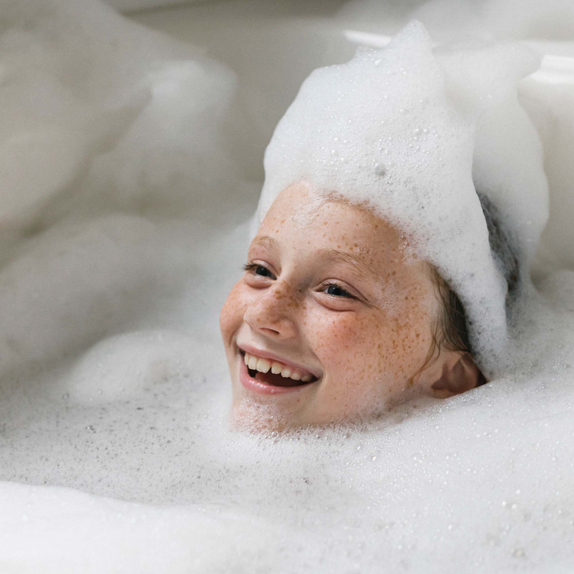 Kids Hair & Body Wash Kit Vanilla & Pear-Bundle - View 2