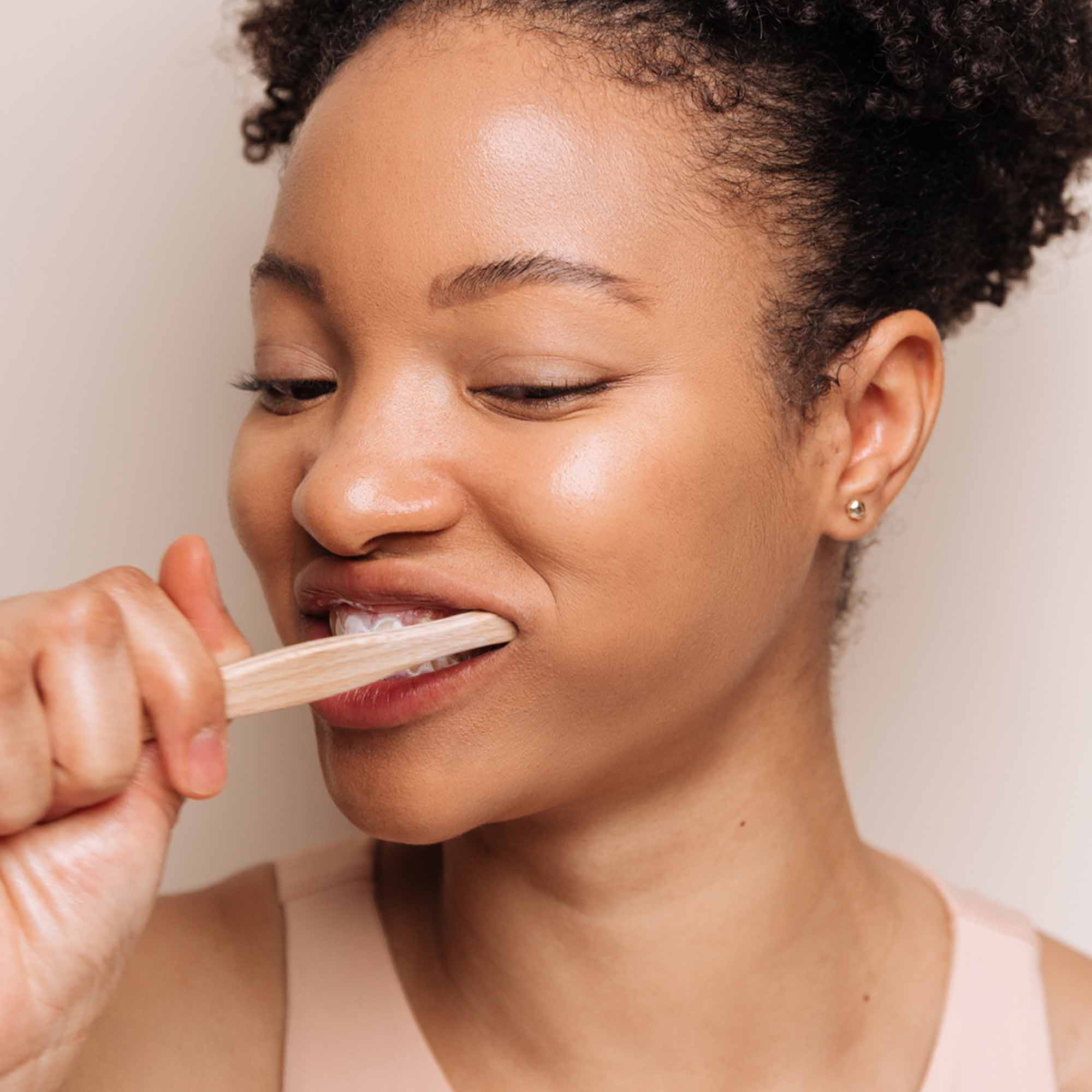 Fluoride-free Toothpaste - Sensitive -4.2 OZ. - View 2