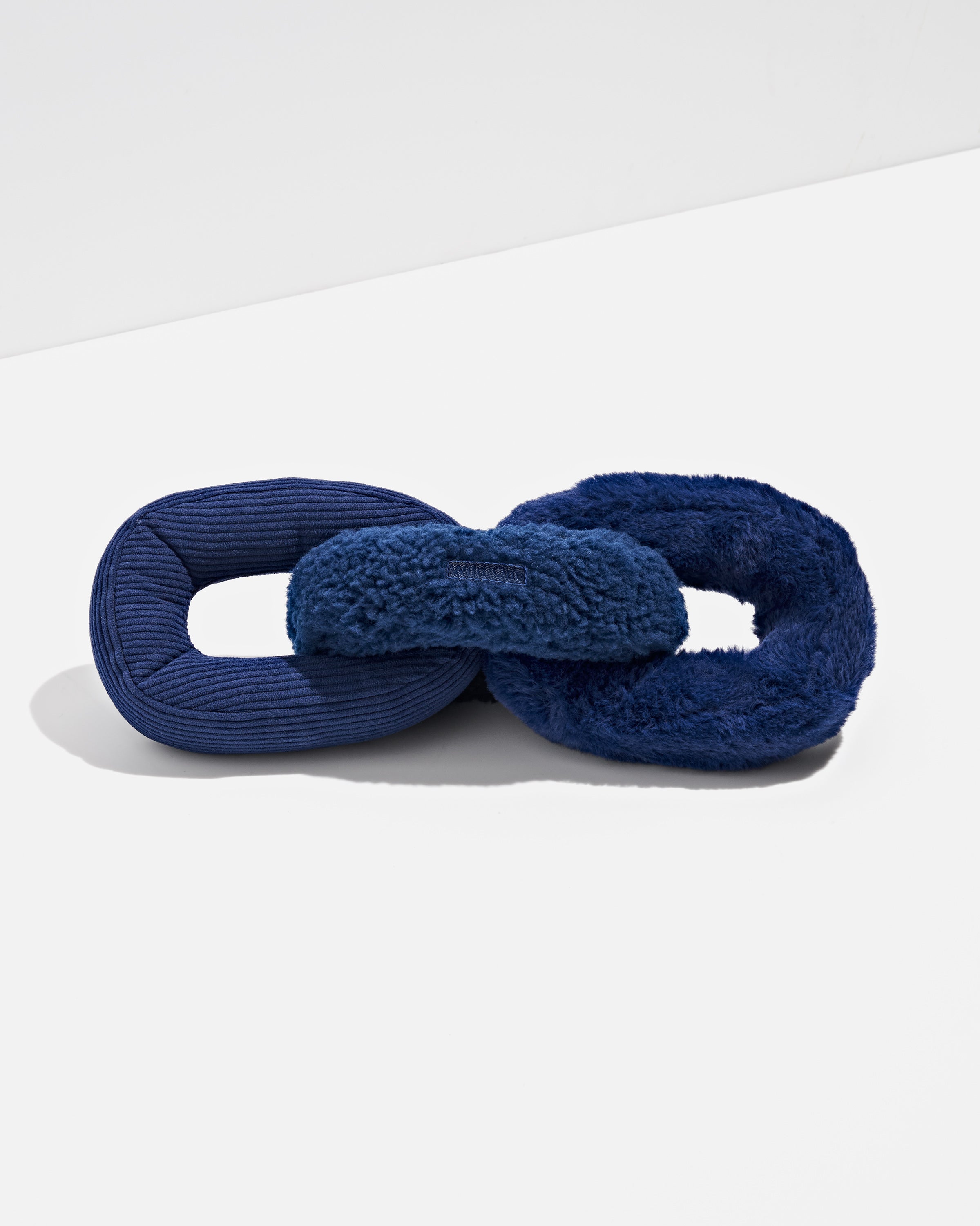 Chew Chain - View 2